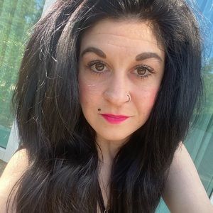 Meet your Posher, Laurel ann